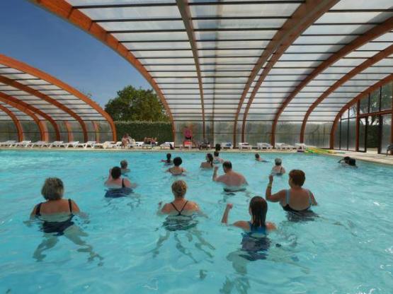 Parcela : coche + tienda/caravana o autocaravana