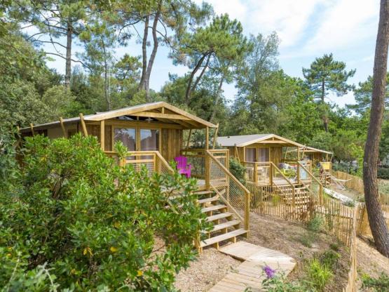 Ecolodge SWEET sobre pilotes PREMIUM 43 m² (2 habitaciones) + Terraza semi-cubierta