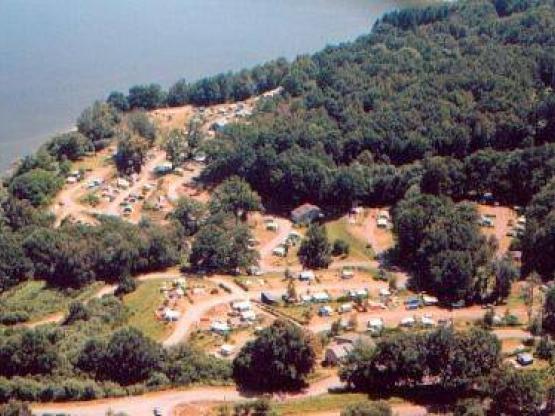 Paquete de camping (parcela, 2 personas, 1 vehículo)