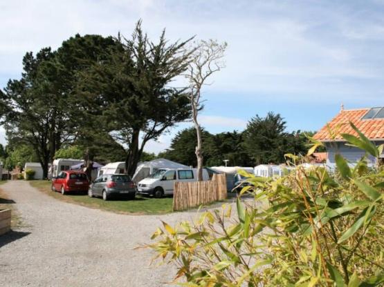 Forfait ACSI Card : coche + tienda o caravana + electricidad