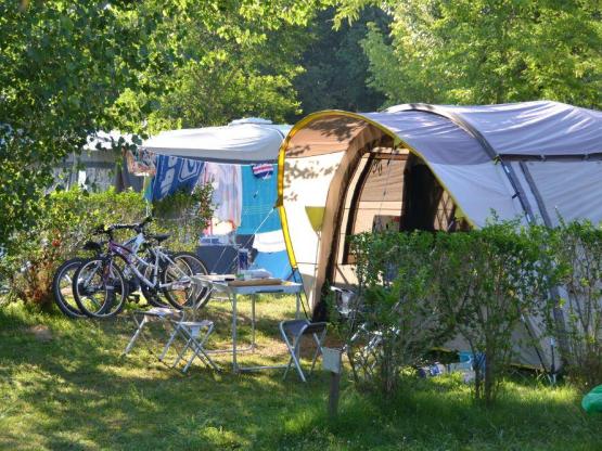 Parcela A (tienda, caravana, autocaravana / 1 coche)