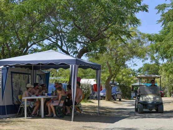 Comfort Package (1 tent, caravan or motorhome / 1 car / electricity 8A)