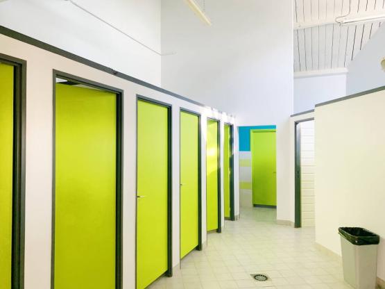 Parcela Especial excursionista andando o ciclista con tienda