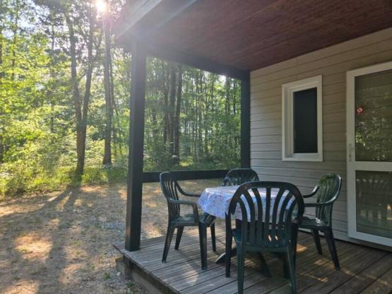 Chalet - 25 m², WC, ducha, terraza