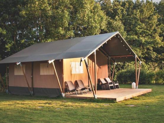 Safari tent