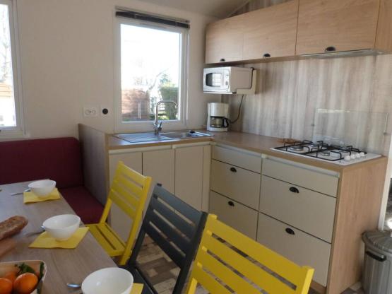 Mobil home 4 dormitorios 8 personas con terraza