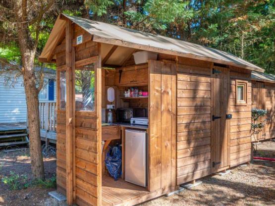 Parcela Premium Freecamp  con baño