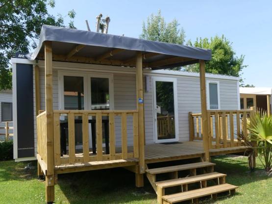 Stacaravan Premium 29m² - 2 slaapkamers + Half-schaduwrijk terras + vaatwasser + TV