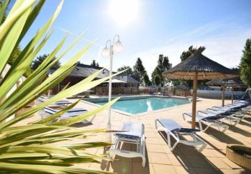 -- DOMAINE MON CALME --   Camping & Appart Hôtel