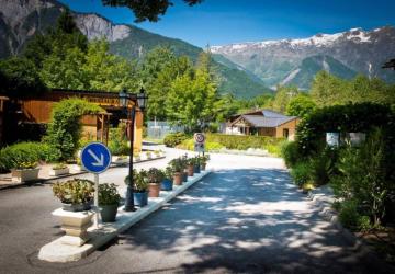 Flower Camping  A La Rencontre du Soleil
