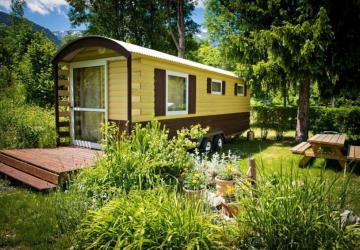 Flower Camping  A La Rencontre du Soleil
