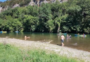 Camping  Domaine des Bords de Cèze