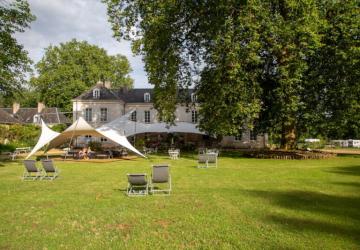 Castel Camping Château de Chanteloup