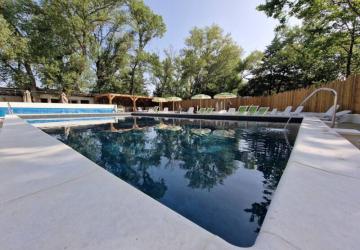 Flower Camping Les Rives de l'Aygues