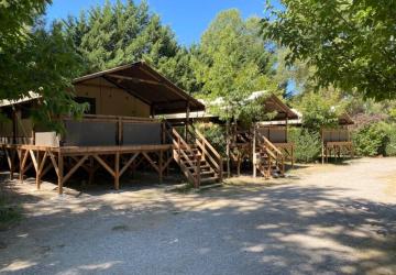 Flower Camping La Rivière