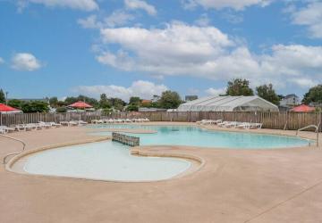 Flower Camping Les Paludiers