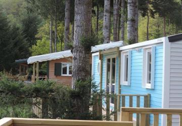 Flower Camping Le Belvédère - Auvergne - Cantal