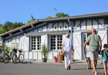 Camping Nature L'Airial****