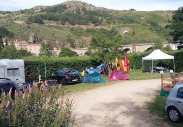 Camping Les Eaux Vives