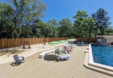 Flower Camping Les Rives de l'Aygues